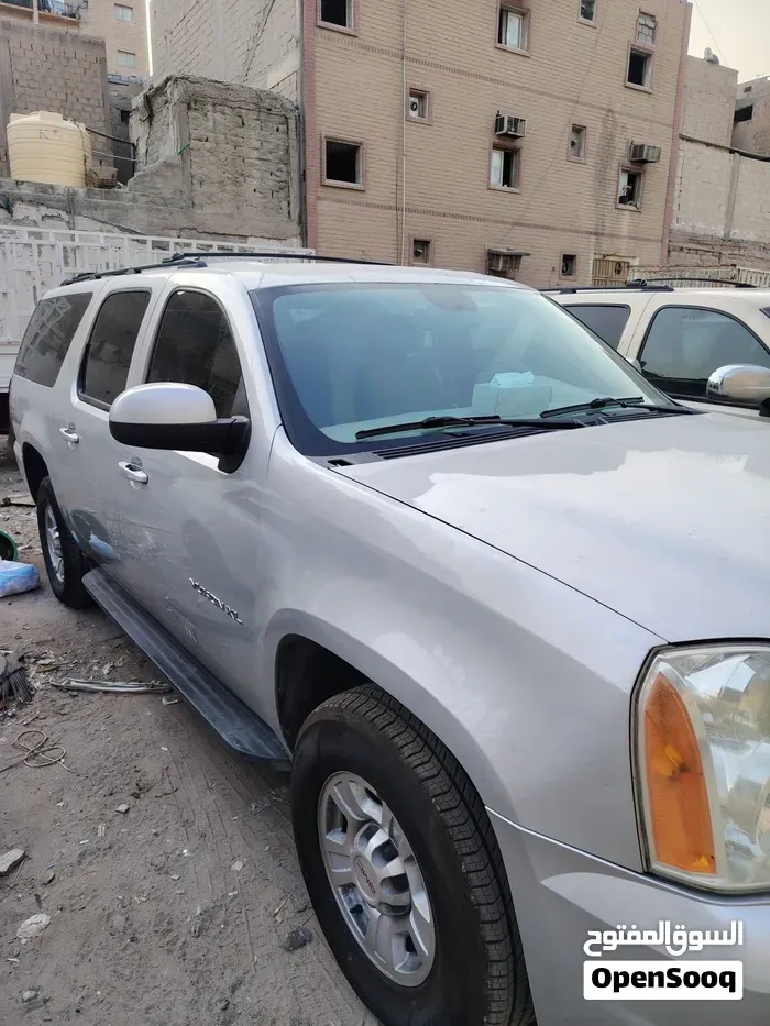 GMC Yukon Xl 2011 photo 3