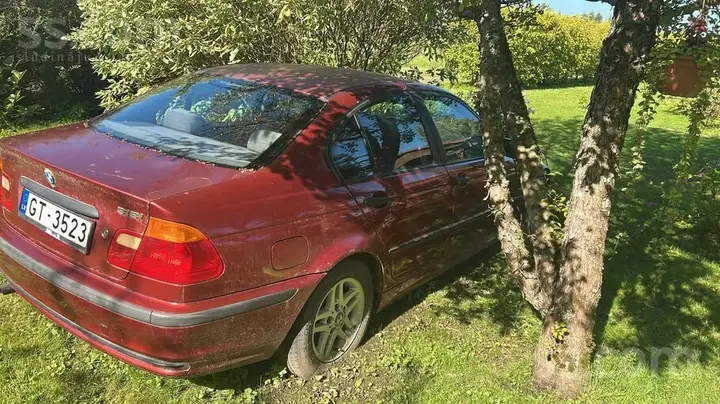 BMW 318 1999 photo 2
