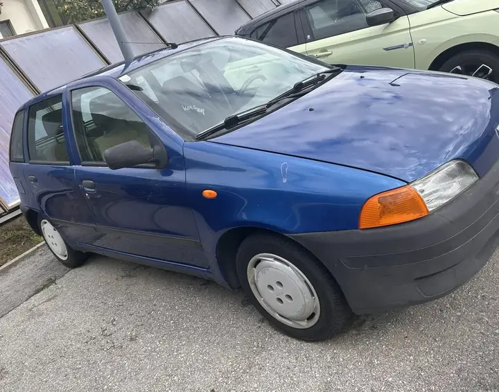 Fiat Punto 1994 photo 2