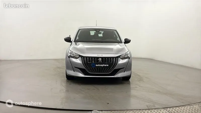 Peugeot 208 2023 photo 2