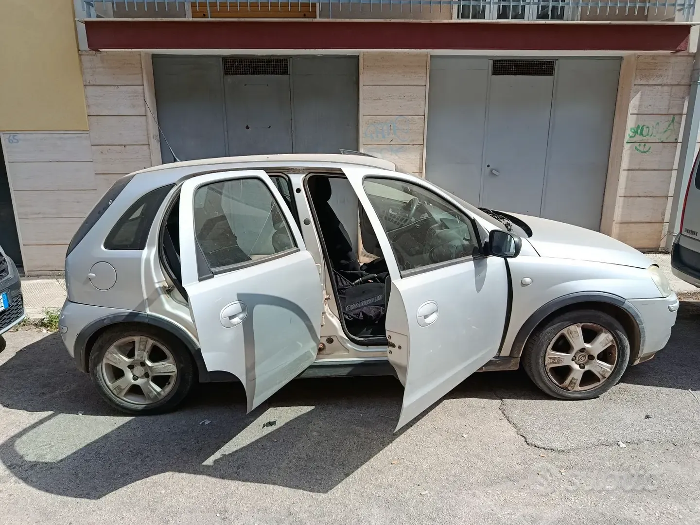 Opel Corsa 2004 photo 2