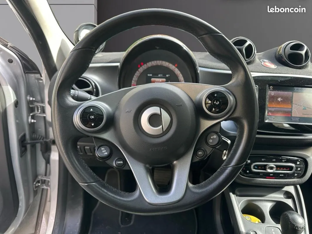 Smart Forfour 2017 photo 5