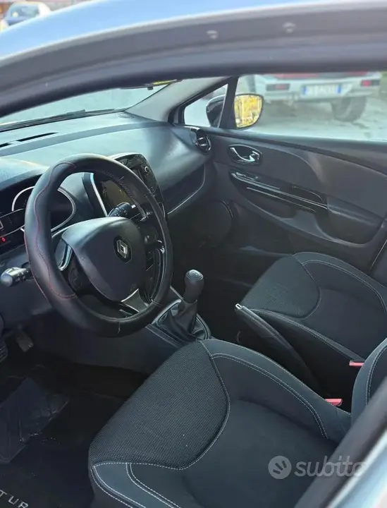 Renault Clio 2013 photo 5