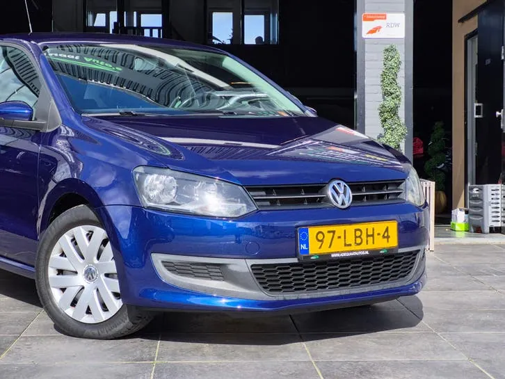 Volkswagen Polo 2010 photo 3