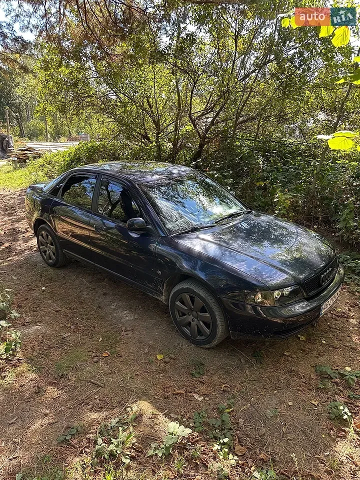 Audi A4 1997 photo 2