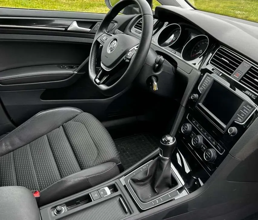 Volkswagen Golf 2016 photo 2