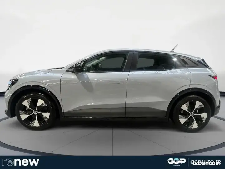 Renault Megane 2023 photo 2