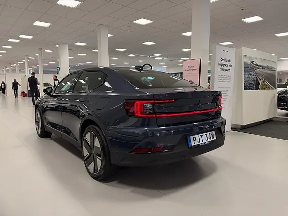 Polestar 2 2025 photo 2