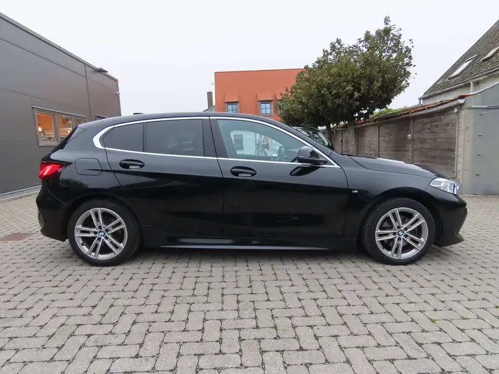BMW 116 2022 photo 2