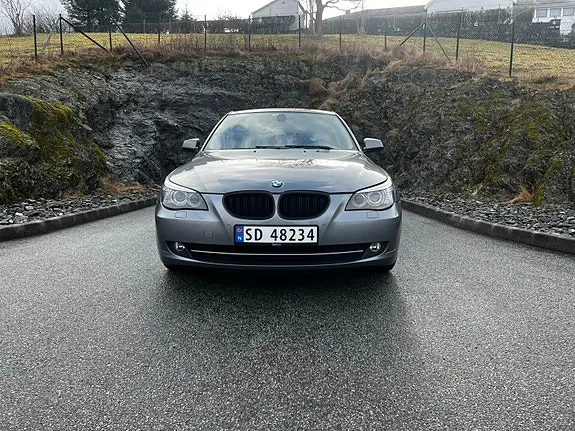 BMW 520D 2009 photo 2