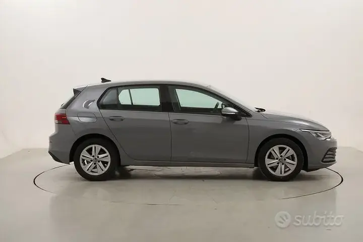 Volkswagen Golf Life 2023 photo 3