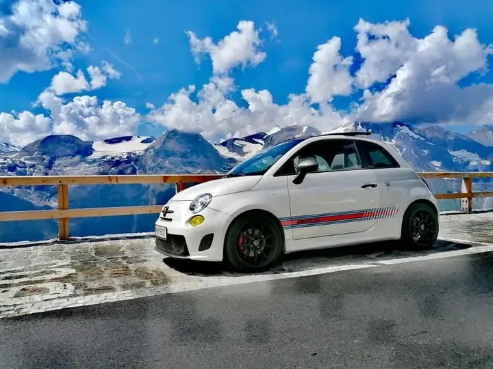 Abarth 500 2013 photo 2