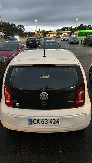 Volkswagen Up 2013 photo 5