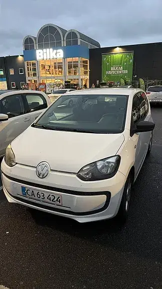 Volkswagen Up 2013 photo 2