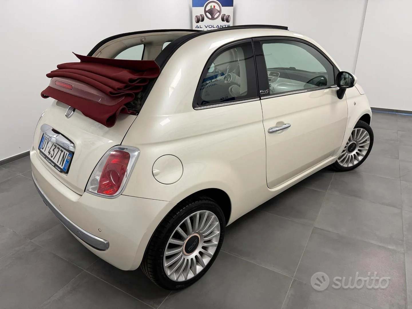 Fiat 500 Cabrio 2009 photo 5