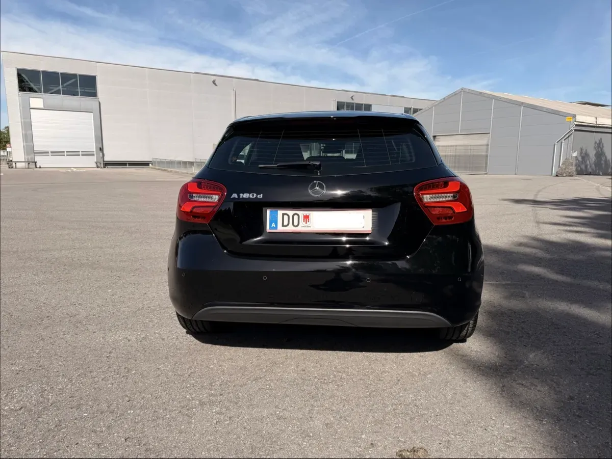 Mercedes-Benz Aklasse 2017 photo 3