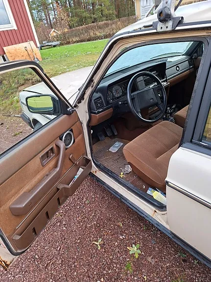 Volvo 240 1987 photo 5