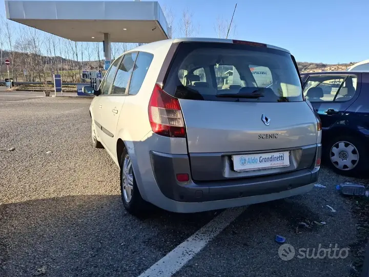 Renault Grand Scenic 2004 photo 4