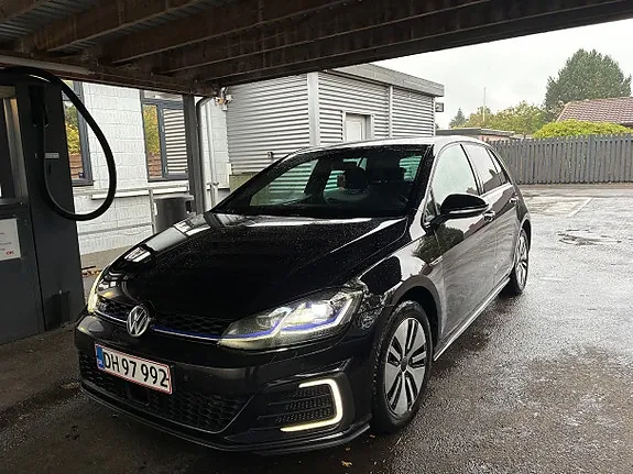 Volkswagen Golf Vii 2018 photo 2