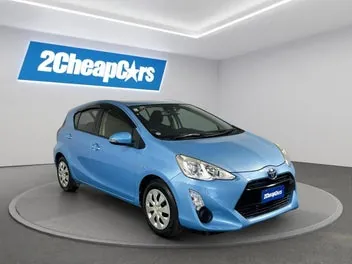 Toyota Aqua 2015 photo 4