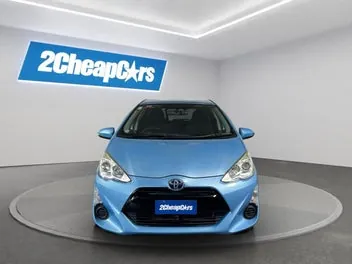 Toyota Aqua 2015 photo 3