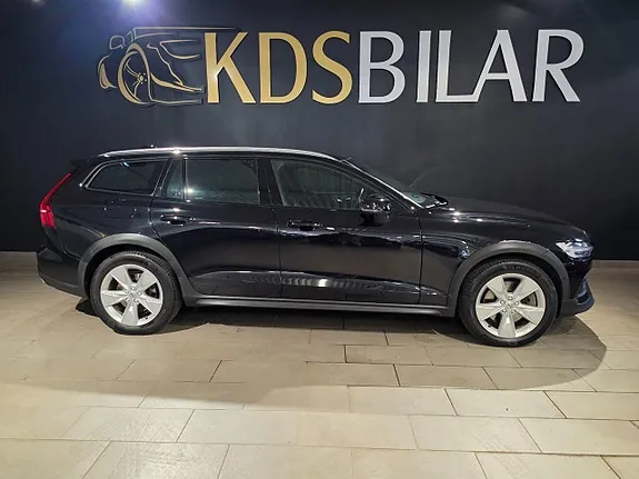 Volvo V60 Cross Country 2019 photo 4