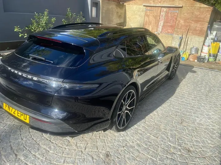 Porsche Taycan 2022 photo 2