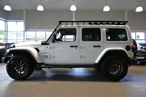 Jeep Wrangler Unlimited 2018 photo 2