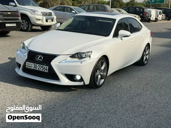 Lexus Is350