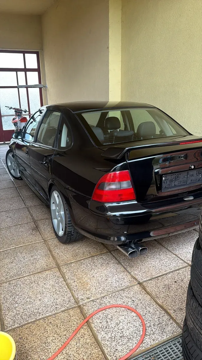 Opel Vectra 1998 photo 2