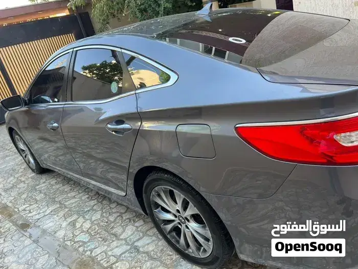 Hyundai Grandeur 2012 photo 4