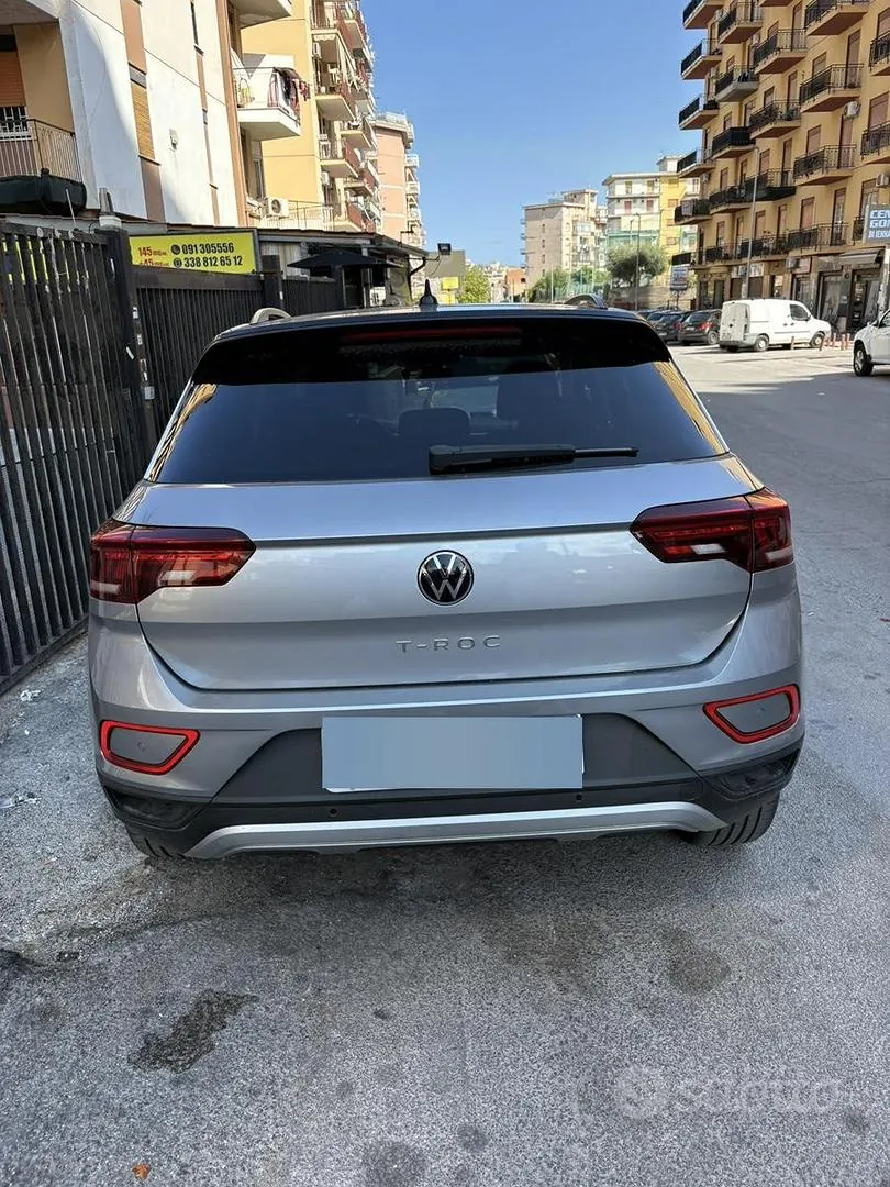 Volkswagen T-Roc 2024 photo 2