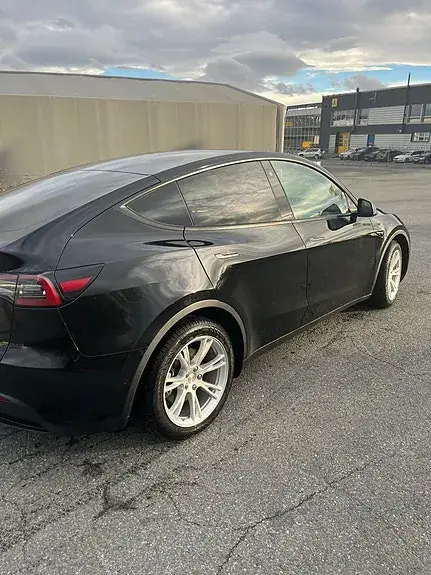 Tesla Model Y 2021 photo 4
