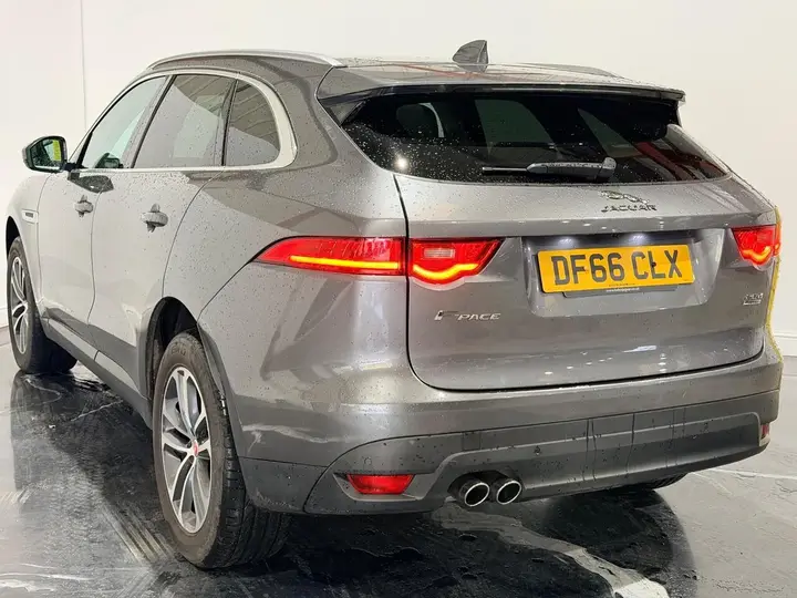 Jaguar F-Pace 2016 photo 5