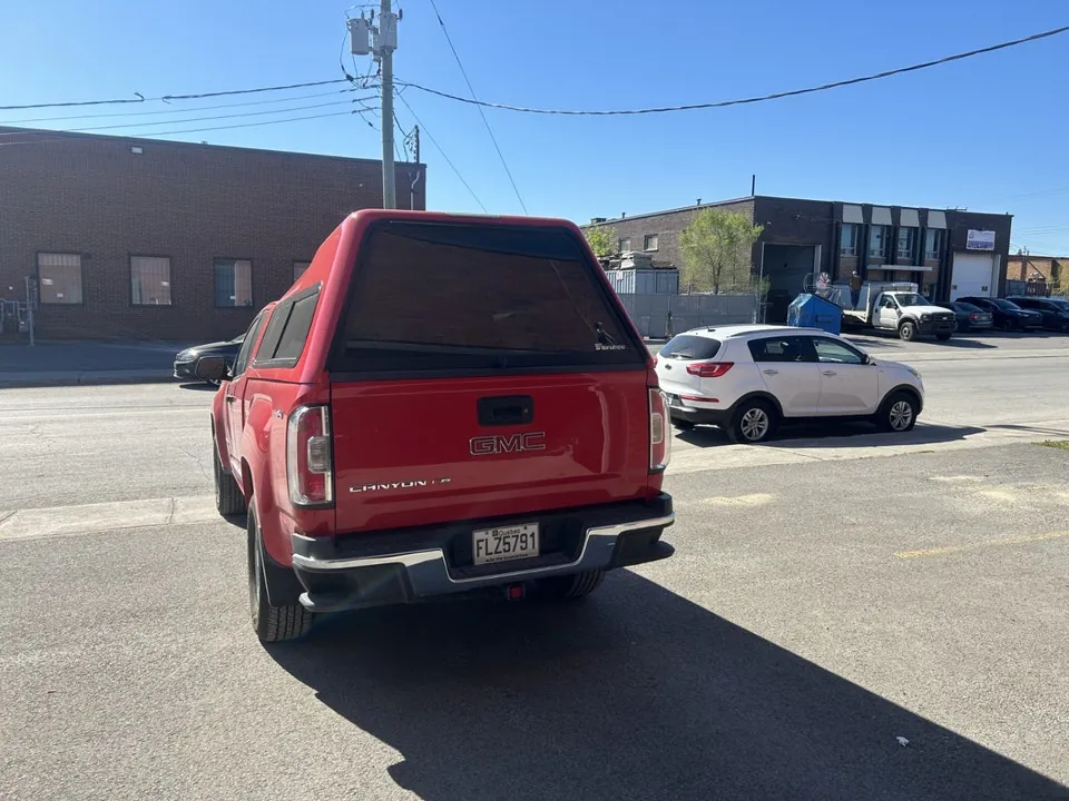 GMC Canyon 2018 photo 2