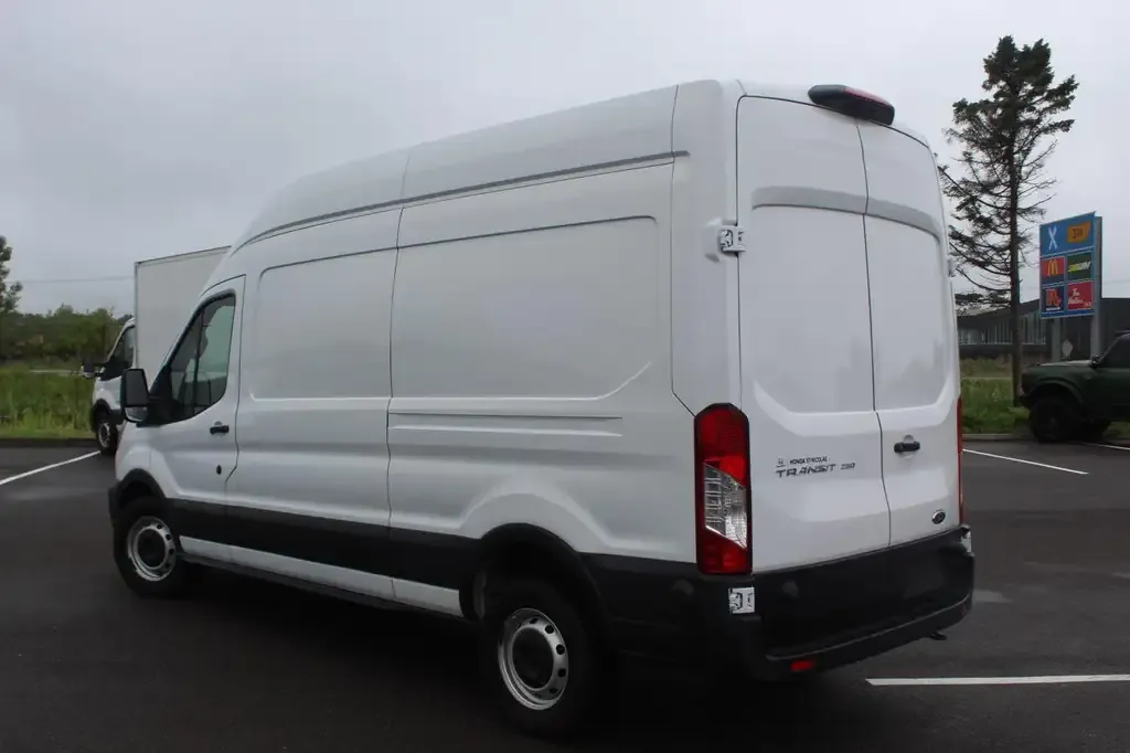 Ford Transit 2024 photo 4