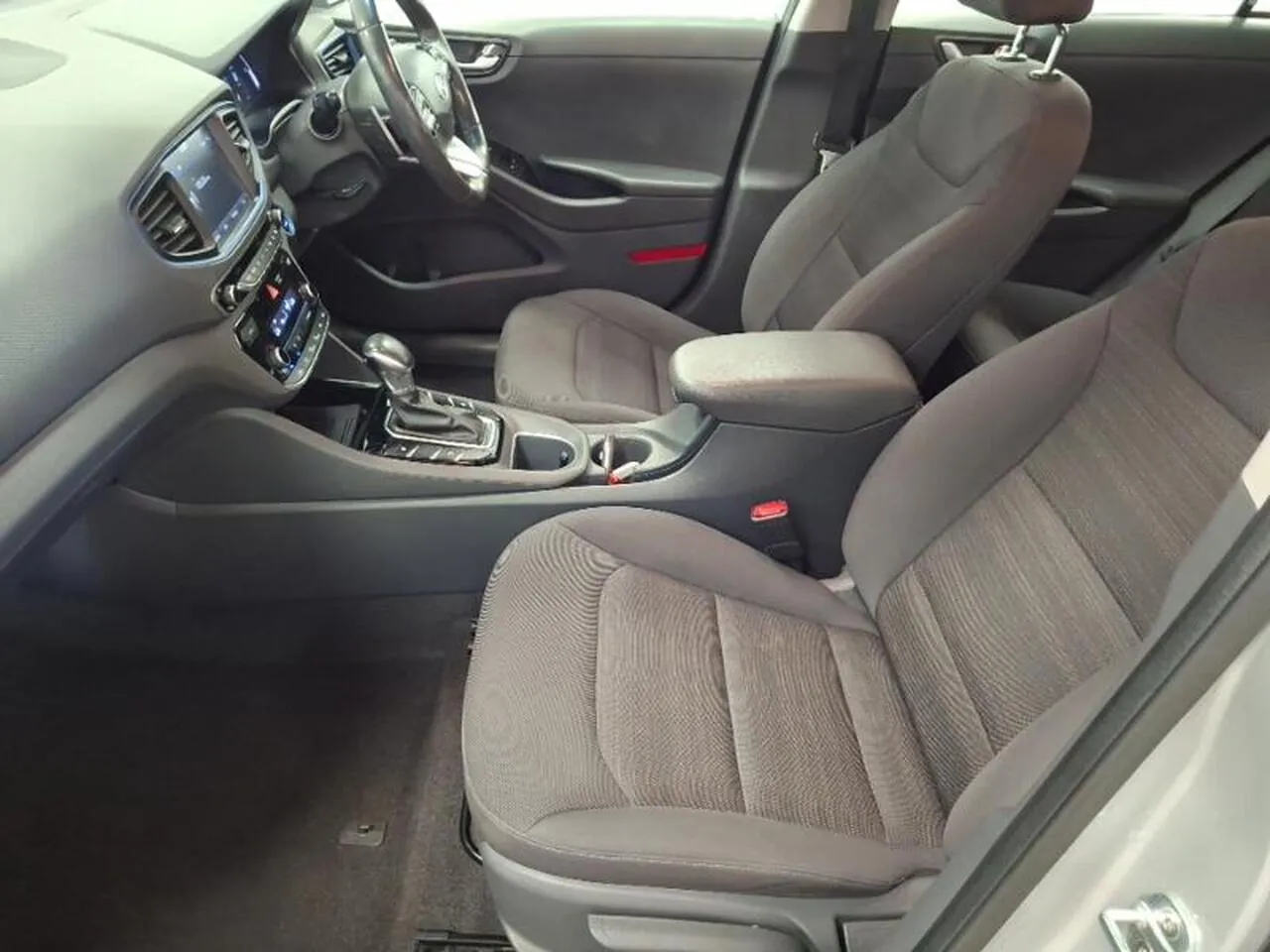 Hyundai Ioniq 2019 photo 5