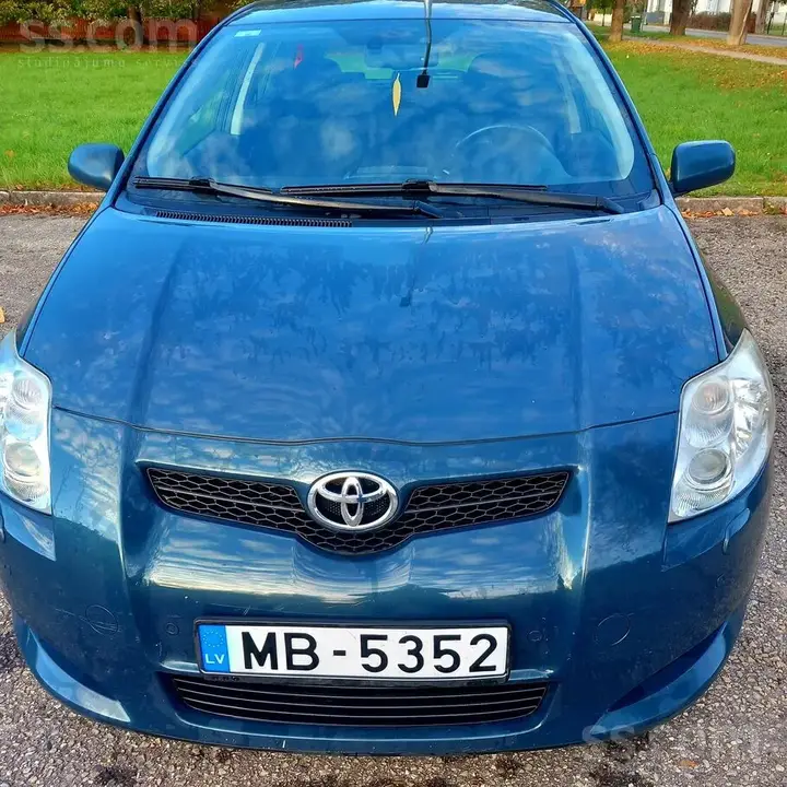 Toyota Auris 2008 photo 3