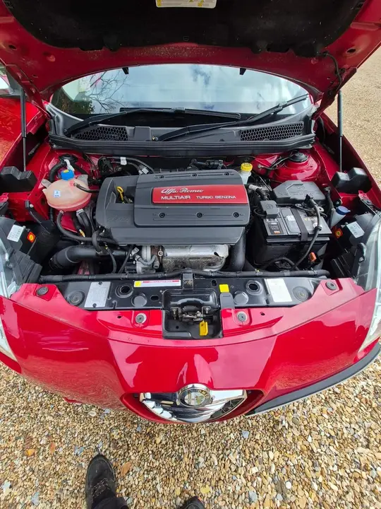 Alfa Romeo Giulietta 2015 photo 2