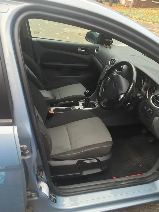 Ford Focus 2008 photo 3