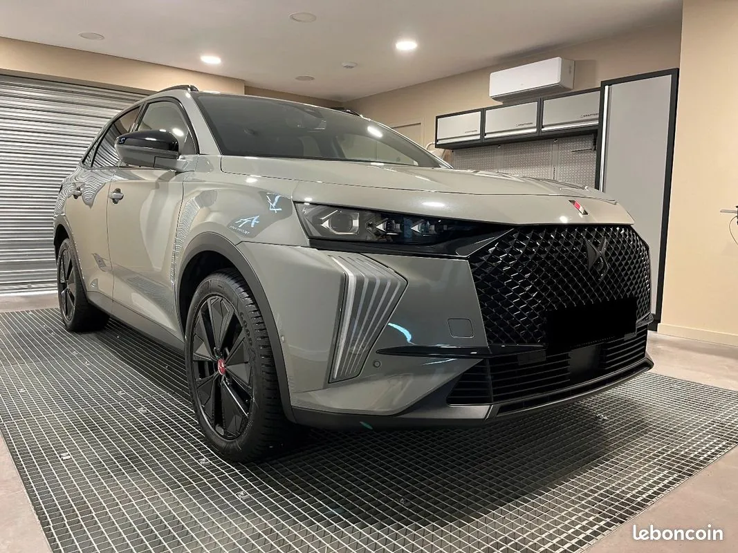 DS Automobiles Ds7 2023 photo 2