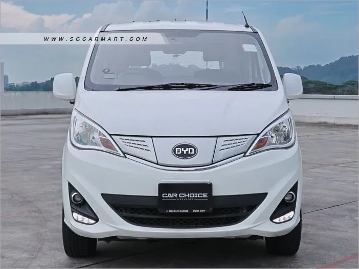 BYD T3