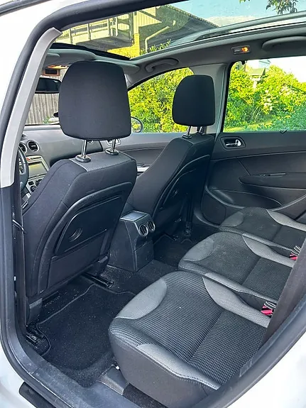 Peugeot 308 2010 photo 5