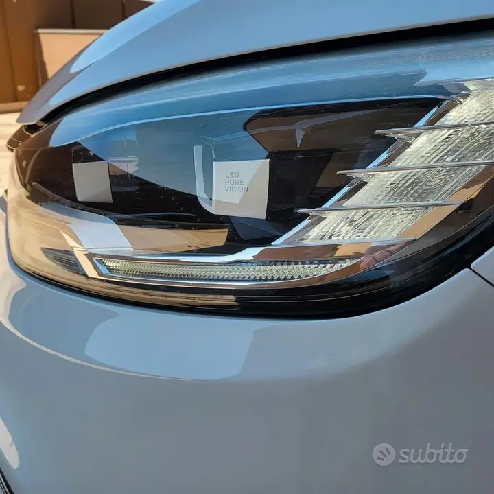 Renault Scenic 2017 photo 2
