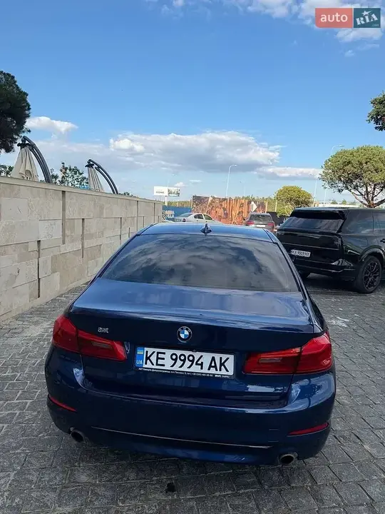BMW 5 Series 2017 photo 3