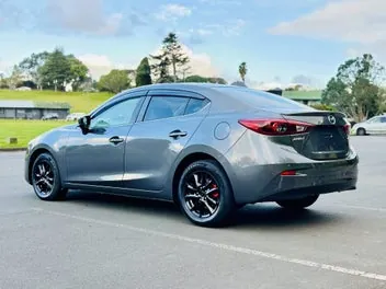 Mazda Axela 2018 photo 4