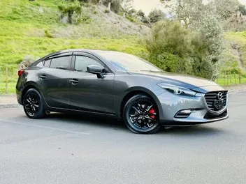 Mazda Axela 2018 photo 2