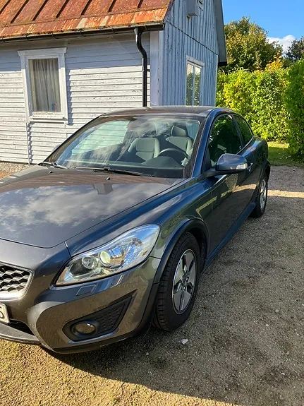 Volvo C30 2011 photo 2