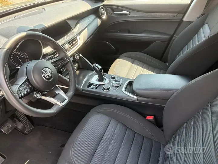Alfa Romeo Stelvio 2021 photo 5