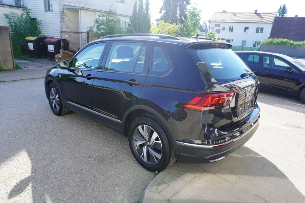 Volkswagen Tiguan 2022 photo 3